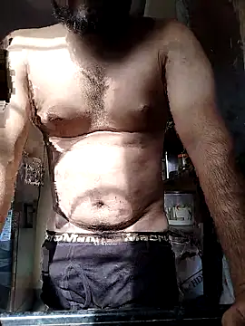 hot punekar online show from September 30, 2025, 3:33 am