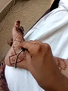 Soniya  666 online show from November 16, 2025, 9:48 am