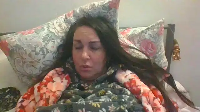 BELLAMORGANE1 online show from December 23, 2024, 9:08 pm