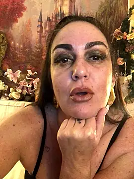 BELLAMORGANE1 online show from January 17, 2026, 6:00 pm