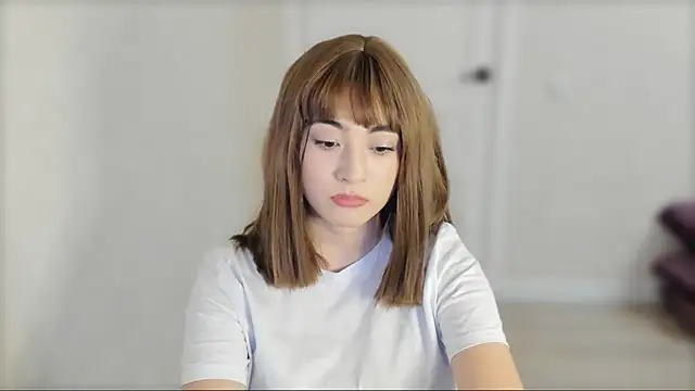  hannah baker online show from February 20, 2025, 2:35 pm