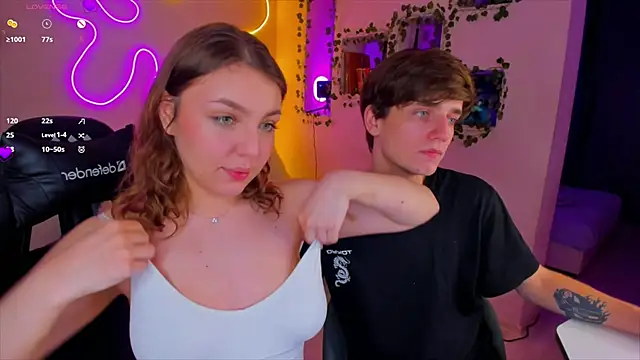 RobertAndLinela online show from January 10, 2025, 8:26 pm