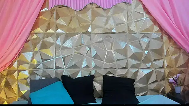 Snapshot of Lana_Parker_01 chatting on December 27, 2024, 11:10 pm Lana Parker 01 online show from December 27, 2024, 11:10 pm