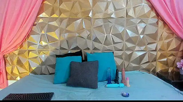 Snapshot of Lana_Parker_01 chatting on December 29, 2024, 8:04 pm Lana Parker 01 online show from December 29, 2024, 8:04 pm