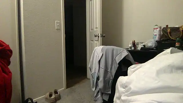 bubblebut420 online show from November 12, 2025, 12:33 am