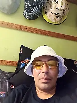 zeus2630 online show from March 29, 2026, 12:32 am