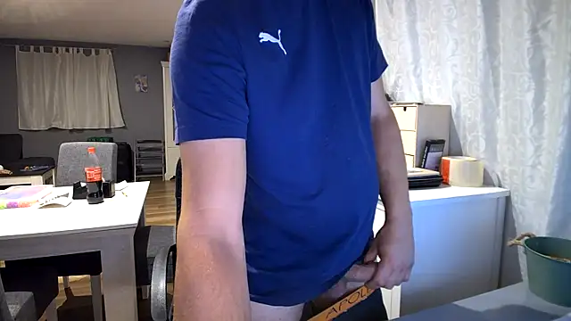 ScuddyCum online show from September 13, 2025, 2:33 am
