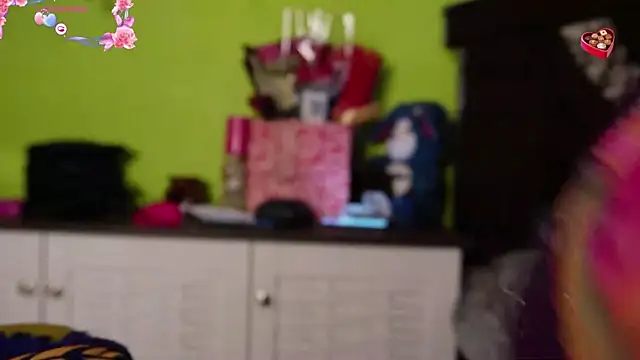 sexyhoney27 online show from February 15, 2026, 2:58 pm