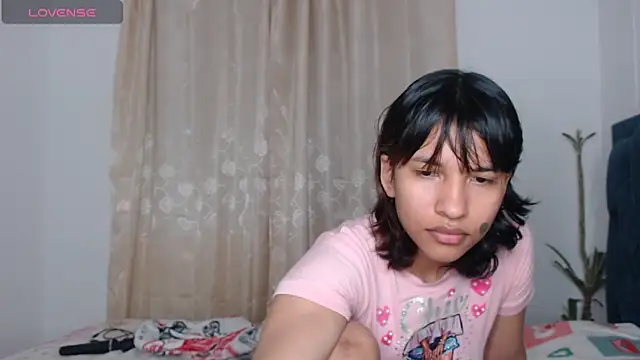 Snapshot of mari_heart chatting on February 18, 2025, 7:43 am mari heart online show from February 18, 2025, 7:43 am