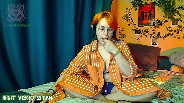 Snapshot of TrickyKitsune chatting on July 13, 2026, 5:49 pm TrickyKitsune online show from July 13, 2026, 5:49 pm