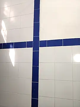 Mia WAll online show from January 9, 2025, 6:26 pm