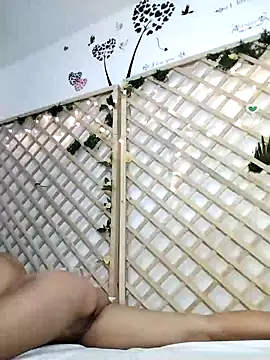 Mia WAll online show from January 19, 2025, 7:57 am