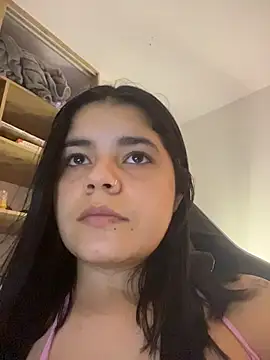 Snapshot of pretty_angela1 chatting on February 13, 2026, 2:29 am pretty angela1 online show from February 13, 2026, 2:29 am