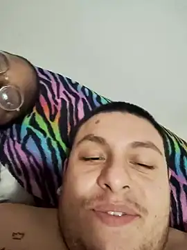 Snapshot of Itallionstallion chatting on December 27, 2024, 8:13 am Itallionstallion online show from December 27, 2024, 8:13 am