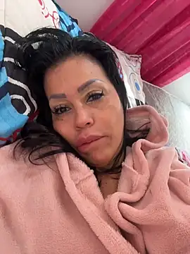 Snapshot of KarolRubi1 chatting on May 12, 2026, 3:42 pm KarolRubi1 online show from May 12, 2026, 3:42 pm