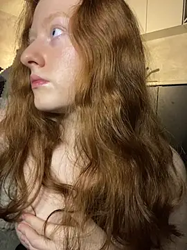 redhead peach online show from January 14, 2025, 10:02 pm