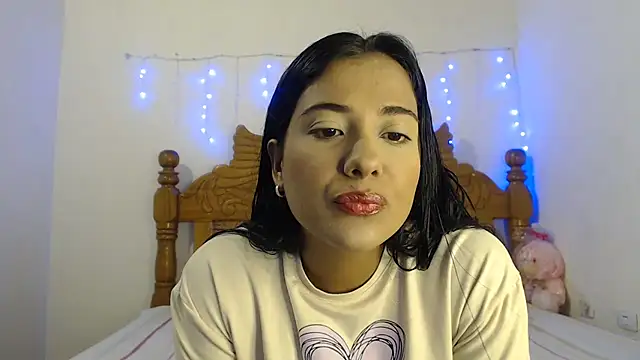 Coral0403 online show from February 11, 2025, 9:25 pm