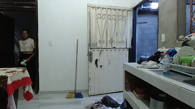 Coral0403 online show from March 5, 2025, 11:05 pm