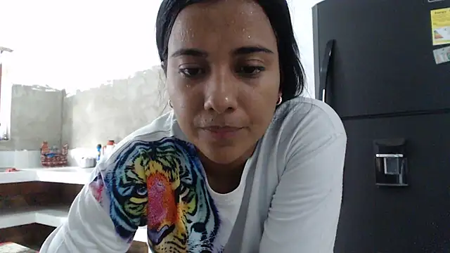 Coral0403 online show from March 9, 2025, 9:57 pm