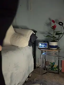 AlessasRoom online show from March 5, 2026, 7:48 am