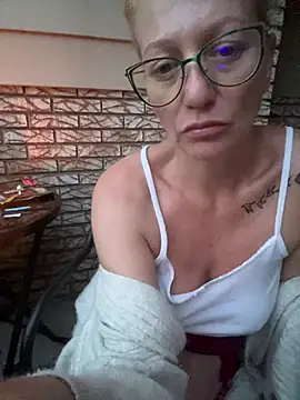 AlessasRoom online show from July 24, 2026, 1:14 am