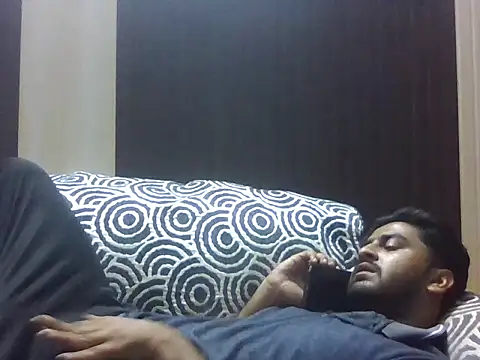 indihotguy online show from September 29, 2025, 12:21 pm