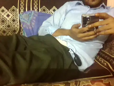 Snapshot of indihotguy chatting on May 11, 2026, 2:12 pm indihotguy online show from May 11, 2026, 2:12 pm