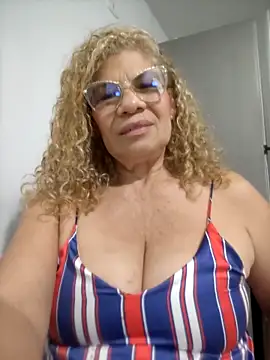 Snapshot of indiraa-channell chatting on January 7, 2025, 11:14 pm indiraa-channell online show from January 7, 2025, 11:14 pm