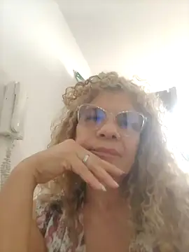 Snapshot of indiraa-channell chatting on February 11, 2025, 7:05 pm indiraa-channell online show from February 11, 2025, 7:05 pm