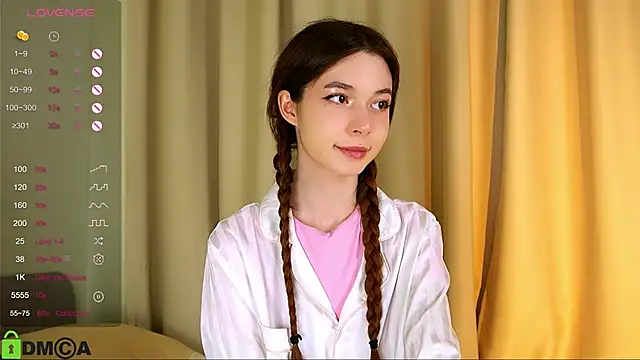 LittleOriana online show from February 9, 2025, 10:11 pm