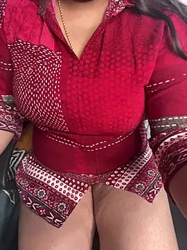 tanvihot2 online show from July 12, 2026, 4:09 pm