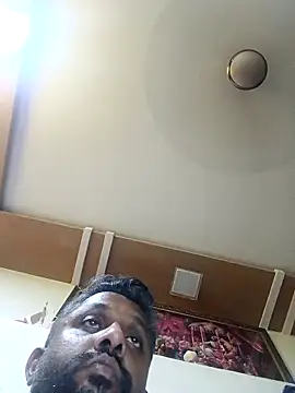 Snapshot of carria_homes chatting on November 11, 2025, 7:47 pm carria homes online show from November 11, 2025, 7:47 pm