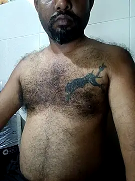 Snapshot of carria_homes chatting on November 17, 2025, 6:35 pm carria homes online show from November 17, 2025, 6:35 pm