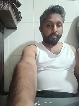 Snapshot of carria_homes chatting on January 7, 2026, 7:05 pm carria homes online show from January 7, 2026, 7:05 pm