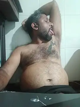 Snapshot of carria_homes chatting on January 13, 2026, 7:52 pm carria homes online show from January 13, 2026, 7:52 pm