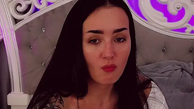 KimKhallifa online show from January 29, 2025, 10:37 am