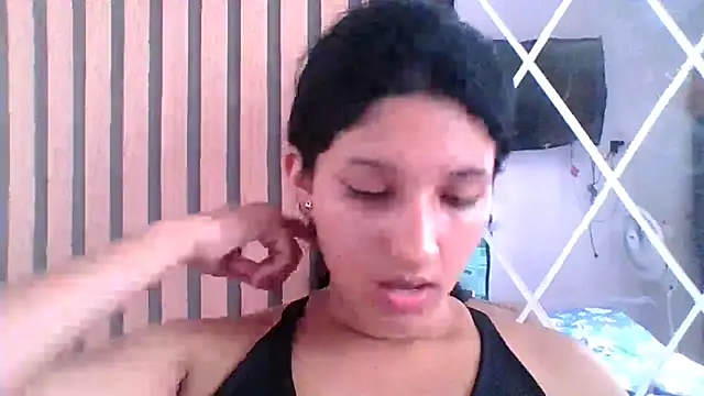 Snapshot of emmariders2 chatting on January 28, 2025, 3:14 pm emmariders2 online show from January 28, 2025, 3:14 pm