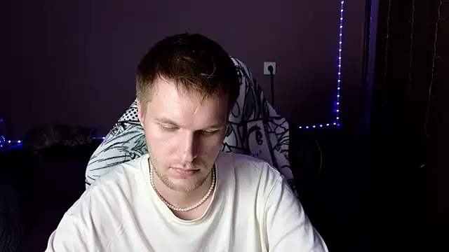 Leonnextdoor online show from January 22, 2025, 11:34 am