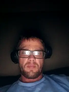 Snapshot of Tykessler34 chatting on October 20, 2025, 8:59 am Tykessler34 online show from October 20, 2025, 8:59 am