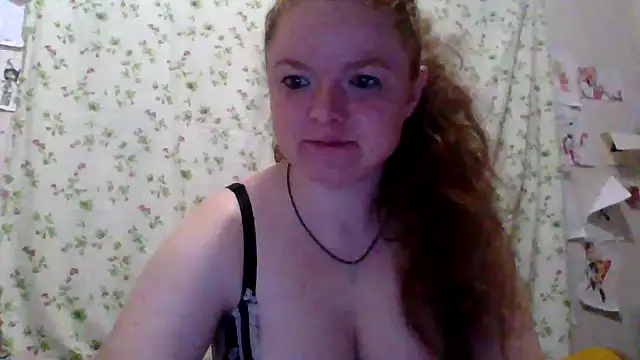 Snapshot of Rae_Jeannie chatting on April 30, 2026, 2:29 am Rae Jeannie online show from April 30, 2026, 2:29 am