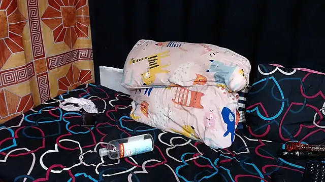 Thickbootykim online show from November 15, 2025, 9:11 pm