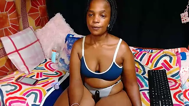 Snapshot of Thickbootykim chatting on May 30, 2026, 7:33 pm Thickbootykim online show from May 30, 2026, 7:33 pm