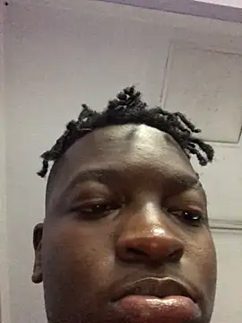 Redfucks333 online show from November 6, 2025, 9:54 am