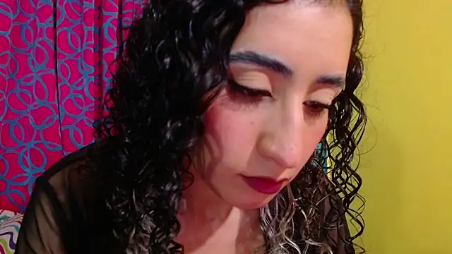 valerie mase online show from November 19, 2025, 8:20 pm