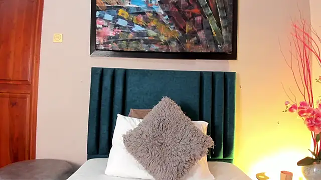 EloiseQuinn online show from October 24, 2025, 1:07 pm