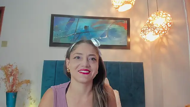 EloiseQuinn online show from November 27, 2025, 1:13 pm