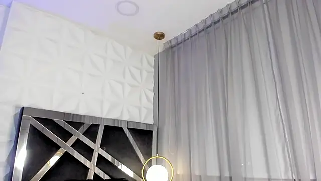 Snapshot of MAGIC_AURORAA chatting on February 13, 2025, 3:24 pm MAGIC AURORAA online show from February 13, 2025, 3:24 pm