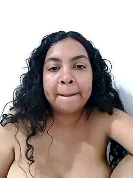 Brendabluee online show from March 16, 2025, 6:34 pm