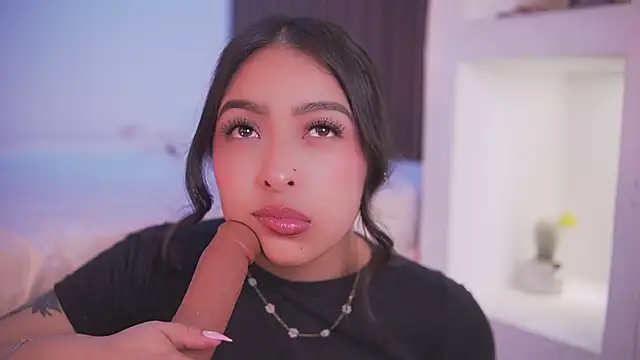 Camila dupont online show from May 29, 2026, 3:37 am