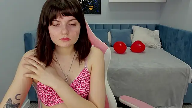 CharlotteMitchell online show from February 15, 2025, 8:00 am